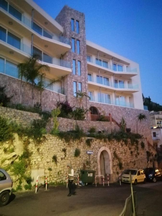 Minerva Luxury Town Center , Pool And Parking Apartamento Taormina Exterior foto