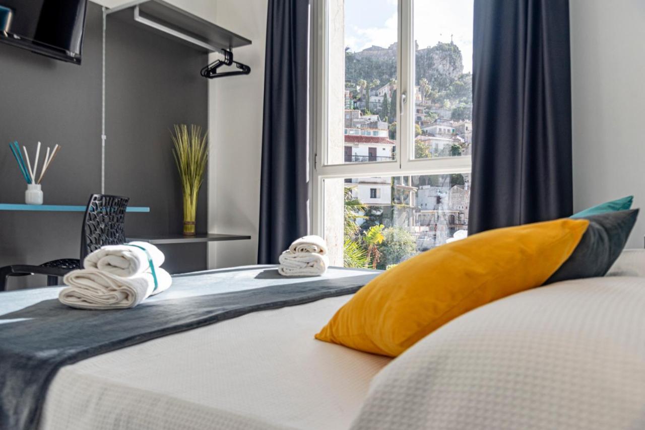 Minerva Luxury Town Center , Pool And Parking Apartamento Taormina Exterior foto
